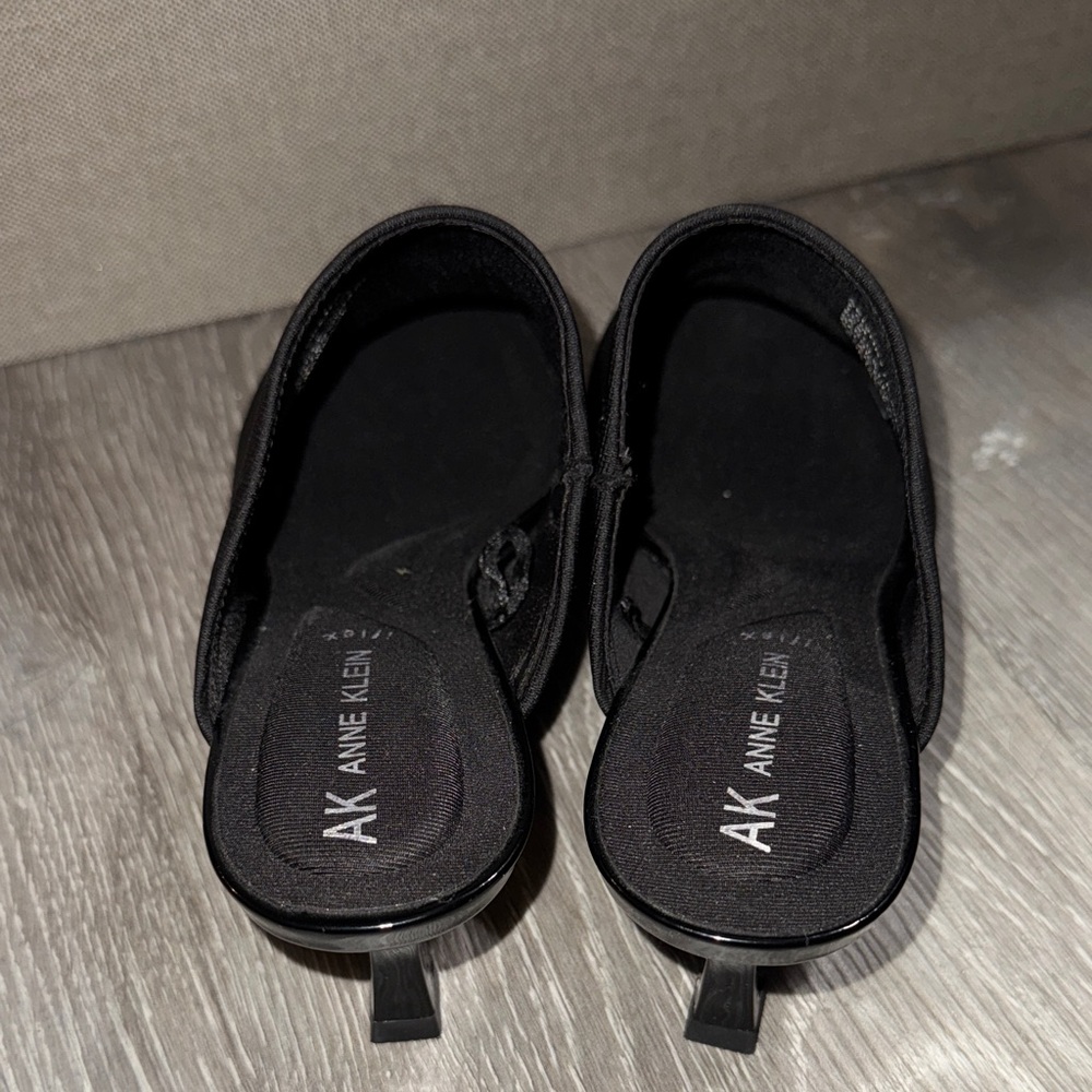 AK Anne Klein iFlex Black Knit Pointed Toe Heeled Mules Slip-Ons Size 7 - Picture 6 of 6